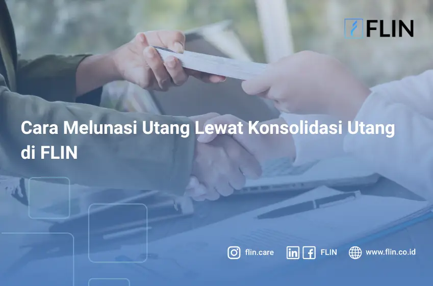 Berjabat tangan sambil menyerahkan uang